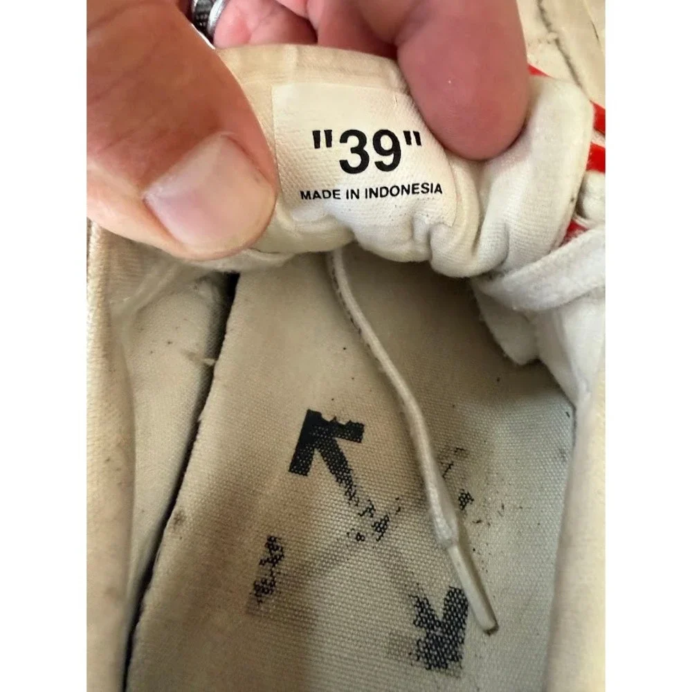 Off-White off white